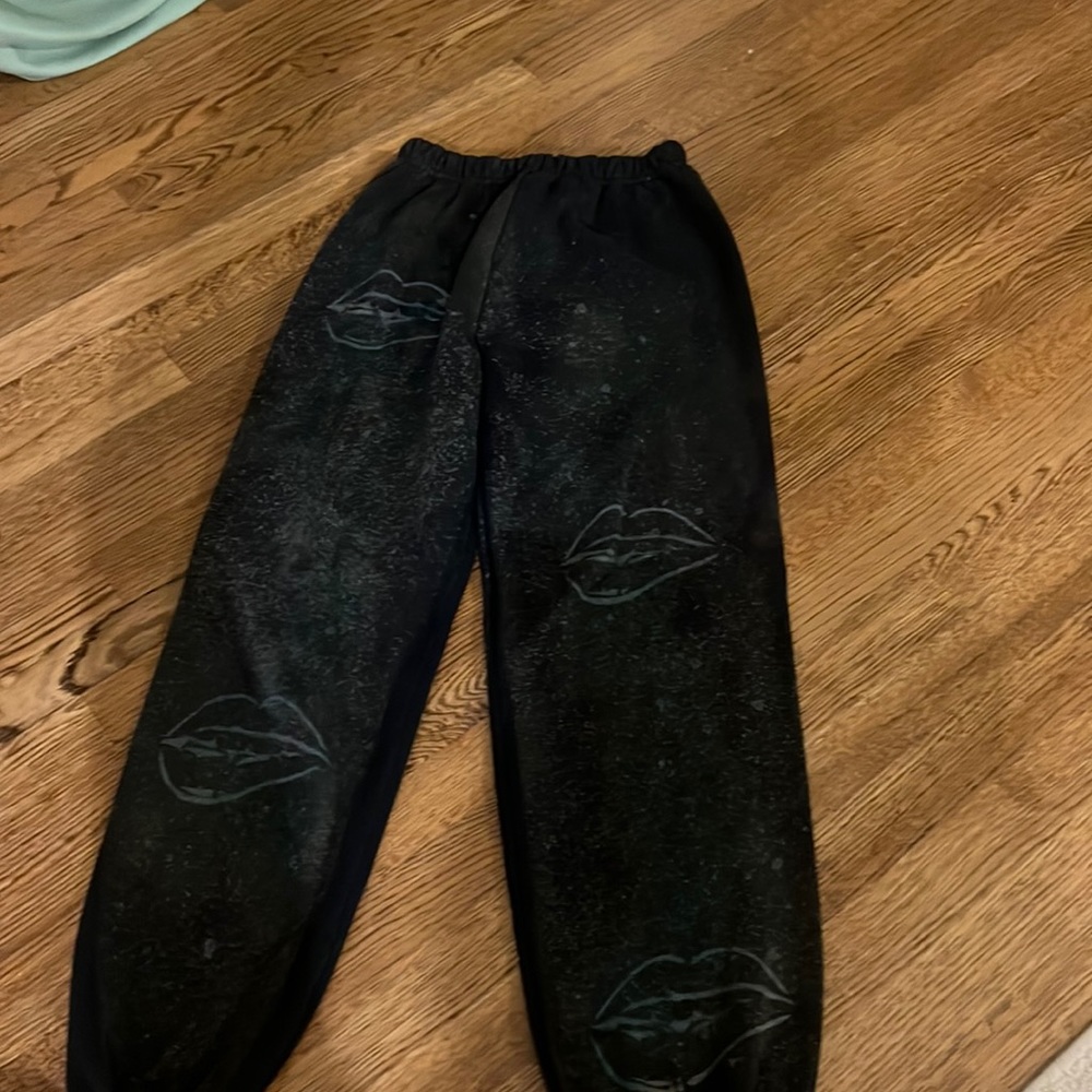 Sweat pants